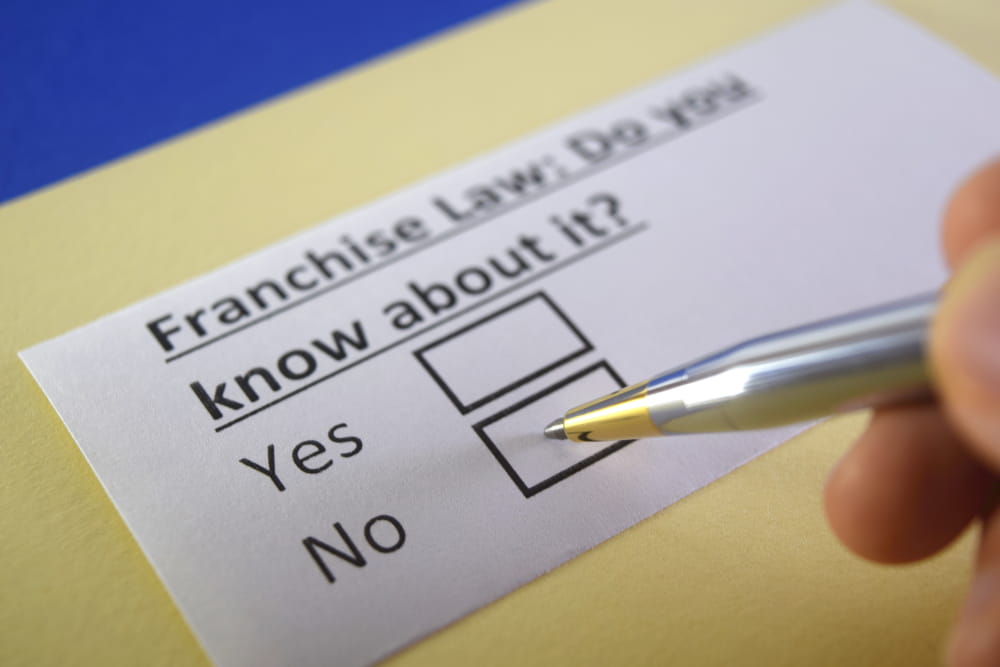 Checklist about franchise law representing due diligence before signing a Franchise Disclosure Document.